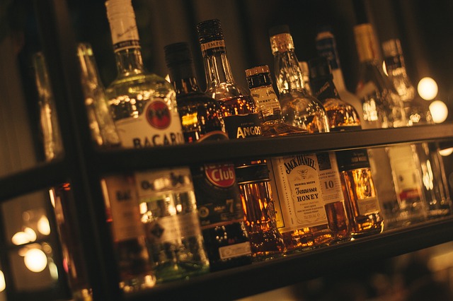 alcohol-g6b73ef912_640